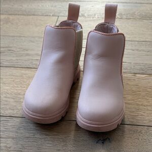 EUC Native Shoes Pink Chelsea Boots for Kids